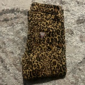 1981 Power Skinny Guess Jeans Cheeta Print - Size 25